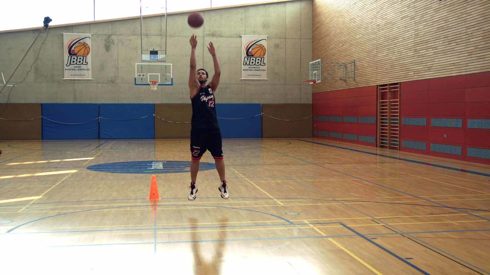 BasketballWurftraining Der perfekte Wurf Übungen und Techniken