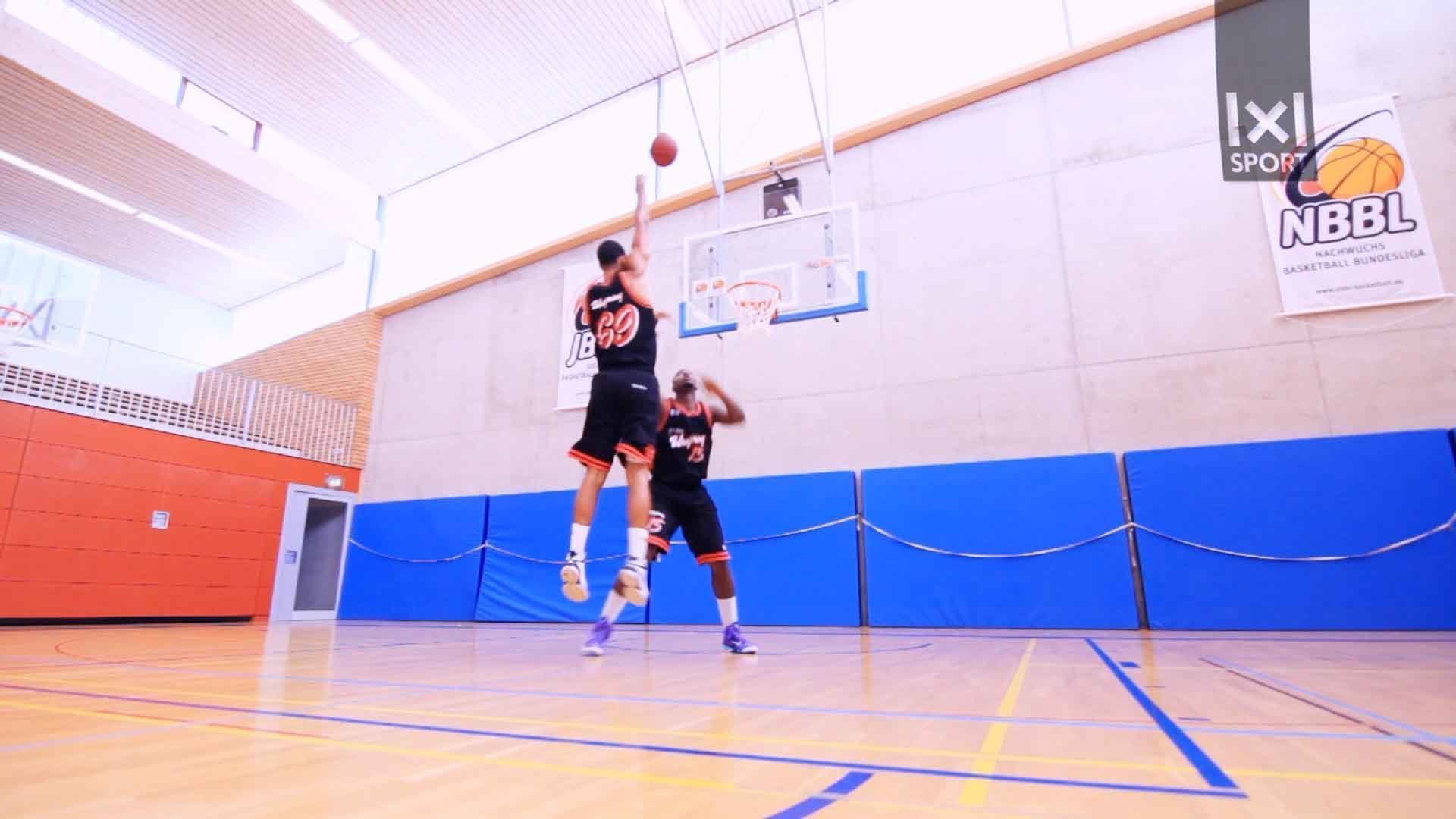 Basketball_Big_Man-06_DE_1on1Drill