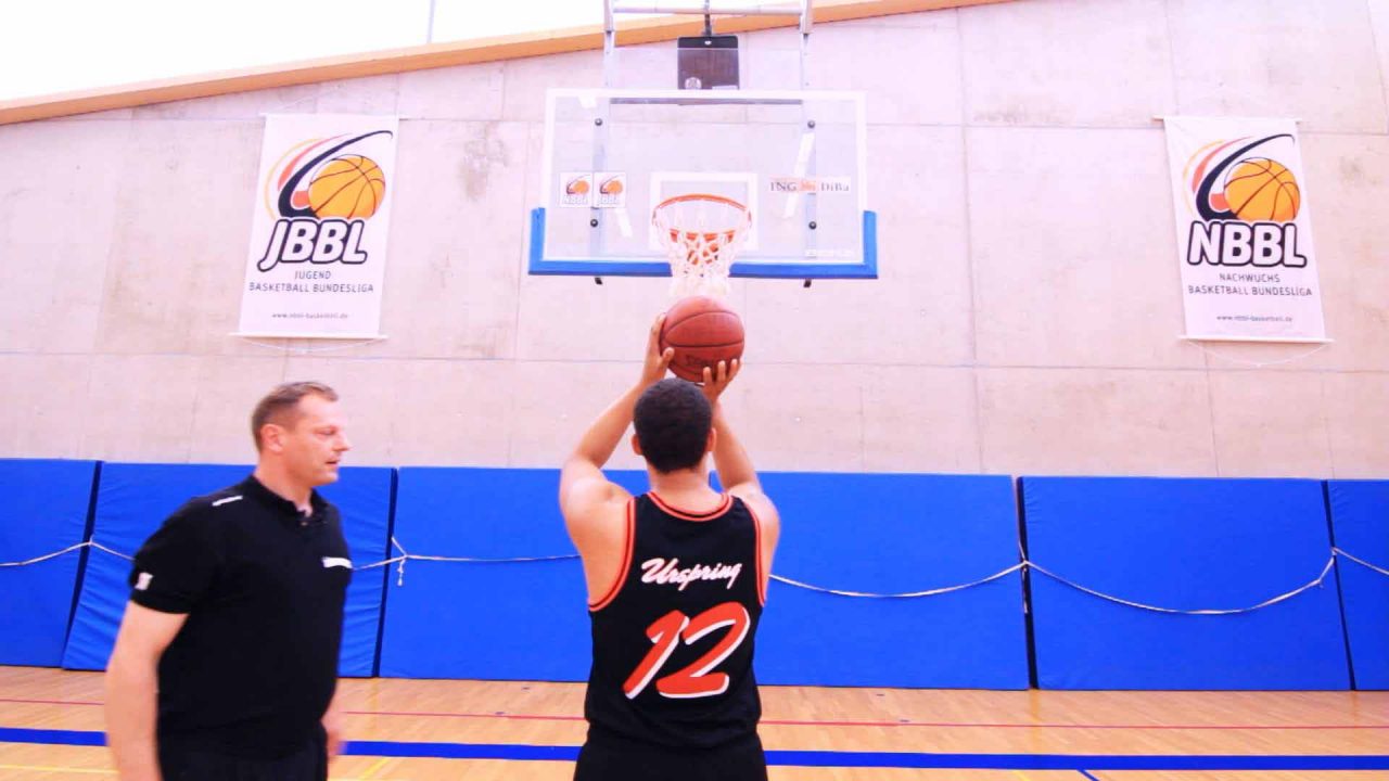 BasketballWurftraining Der perfekte Wurf Übungen und Techniken
