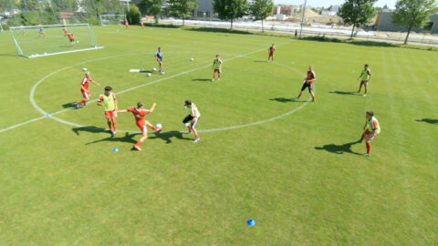06-ballhalten-02